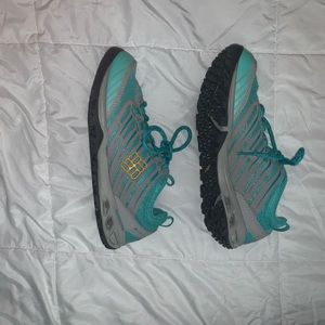 Columbia shoes